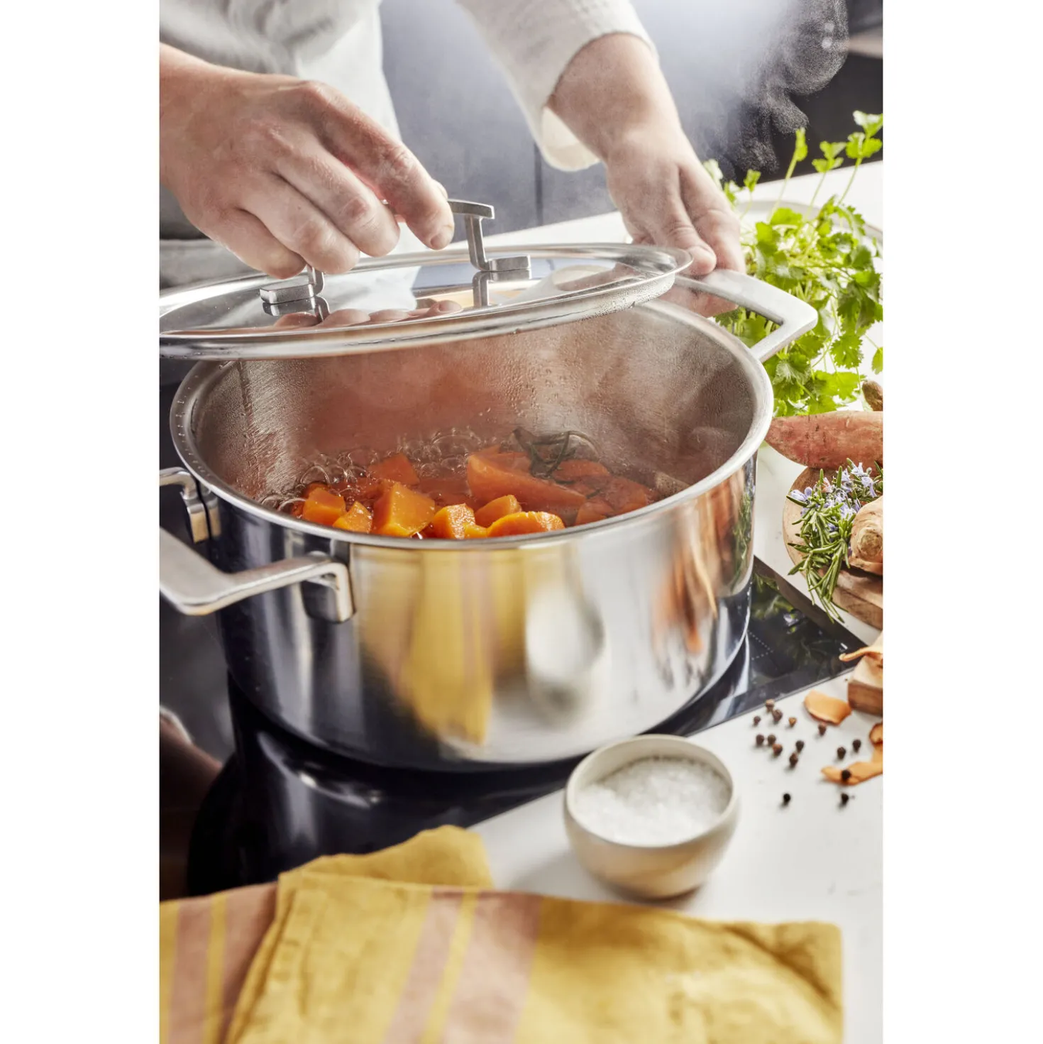 5.5 qt, 18/10 Stainless Steel, Dutch Oven With Lid