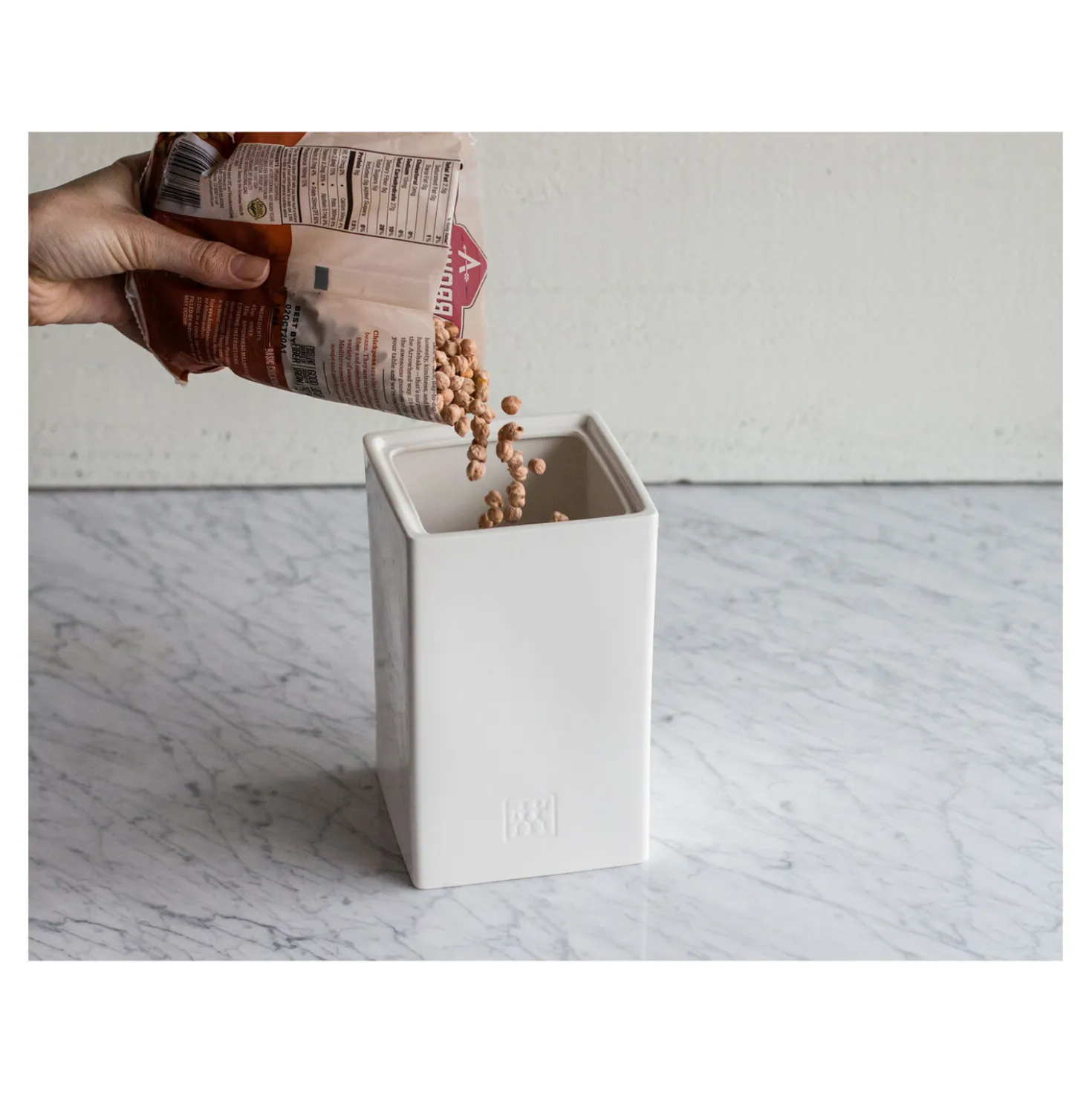 1.5 qt, Ceramic, Large Box With Knife Lid