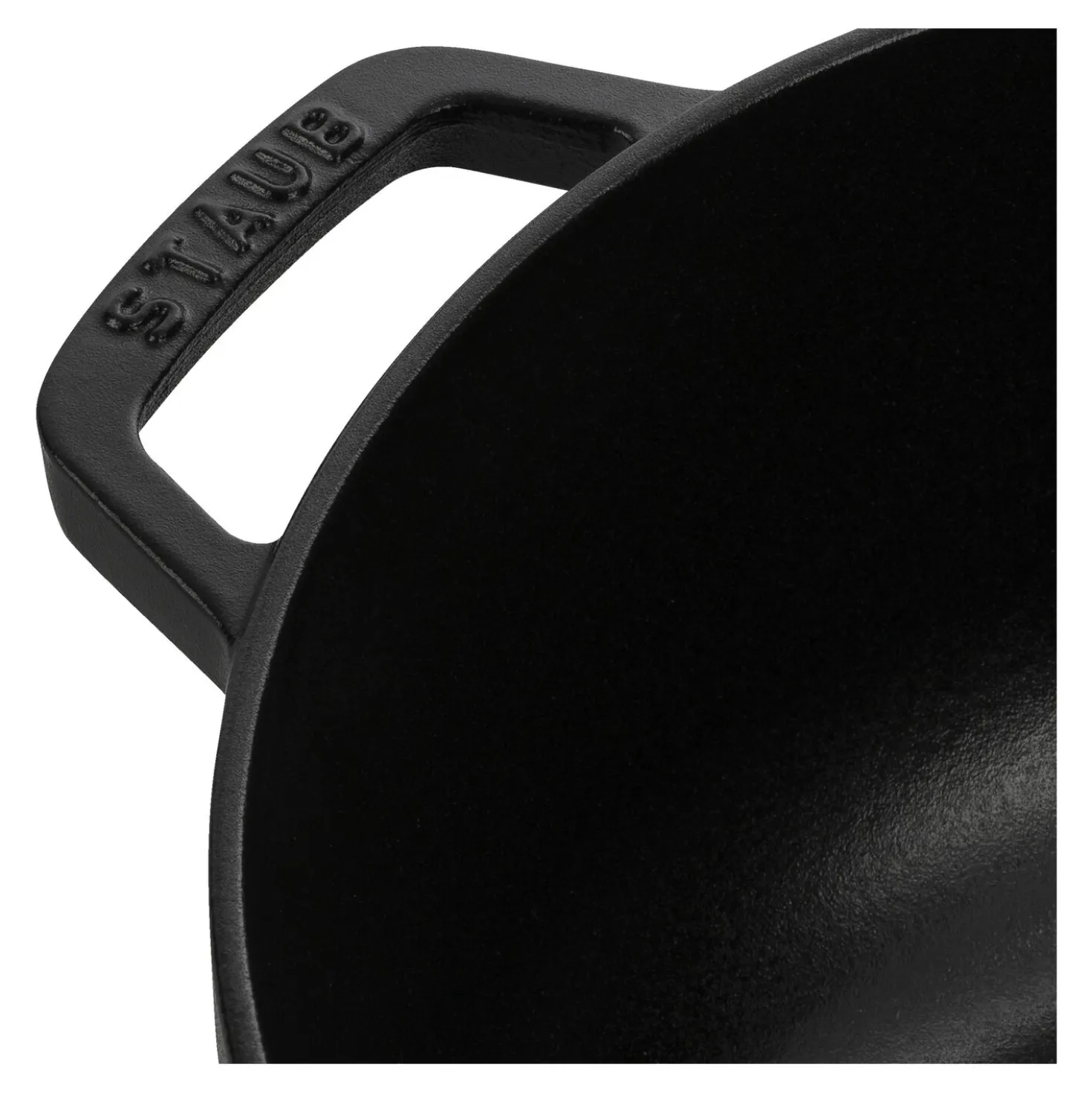 5.25 qt, Essential French Oven with Horse Lid, black matte