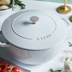 5.25 qt, Essential French Oven, pure-white