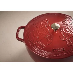 5.25 qt, Essential French Oven with Horse Lid, cherry