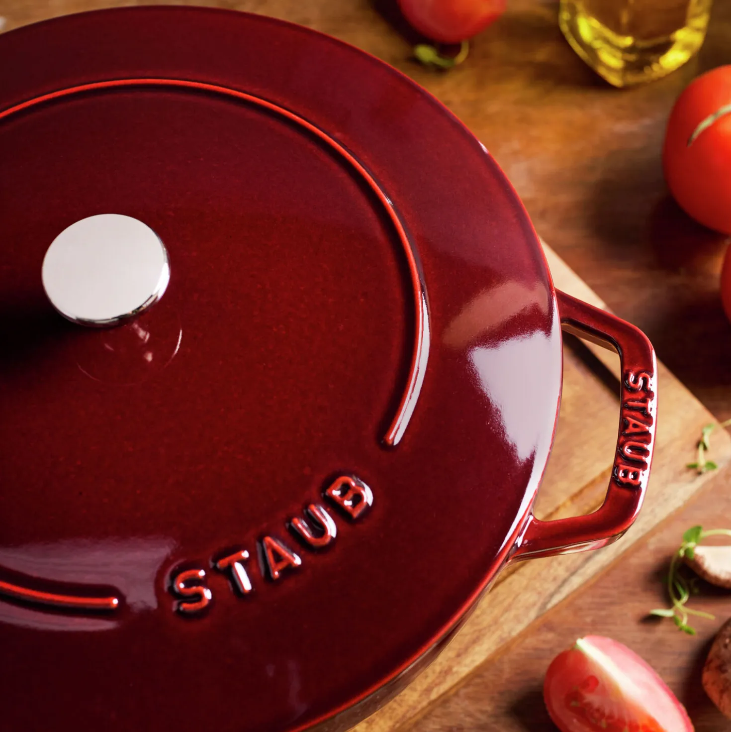 5.25 qt, Essential French Oven, grenadine