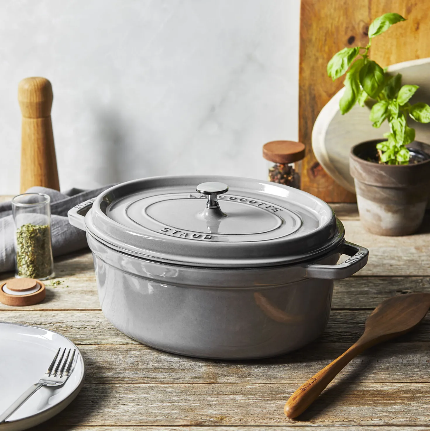 5.75 qt, Oval, Dutch Oven, Graphite Grey