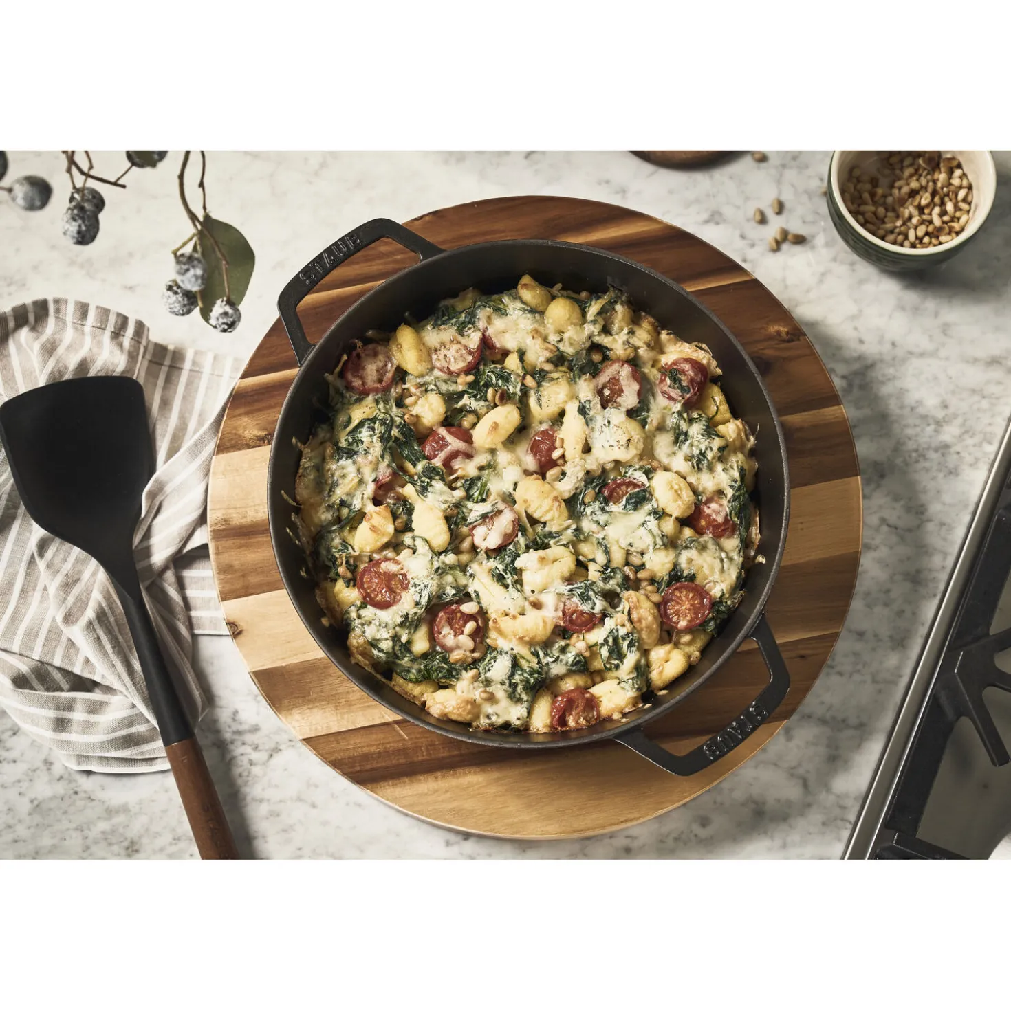 13.25 qt, Round, Dutch Oven, Black Matte