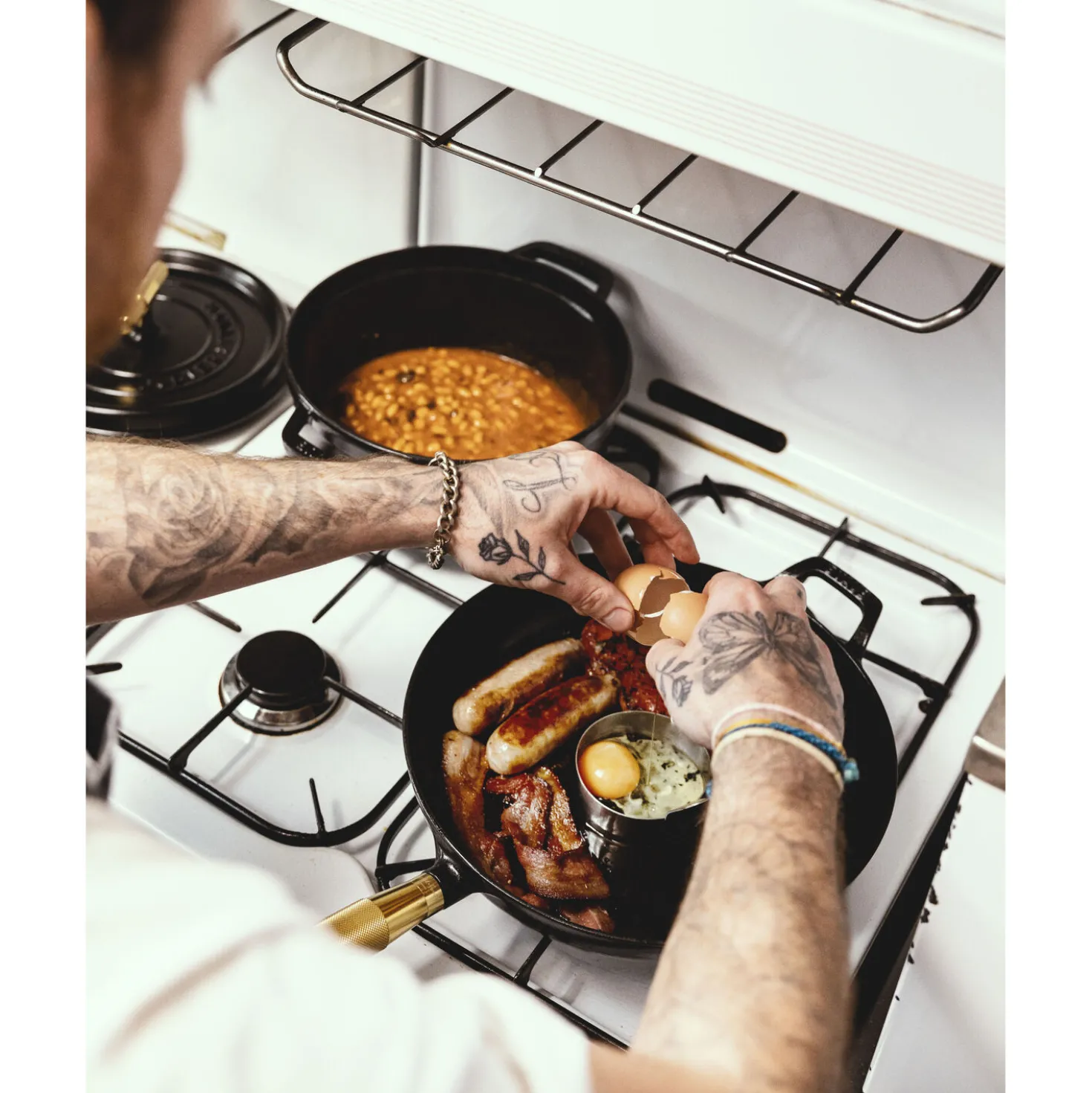 7 qt, Round, Dutch Oven Buster And Punch, Black Matte