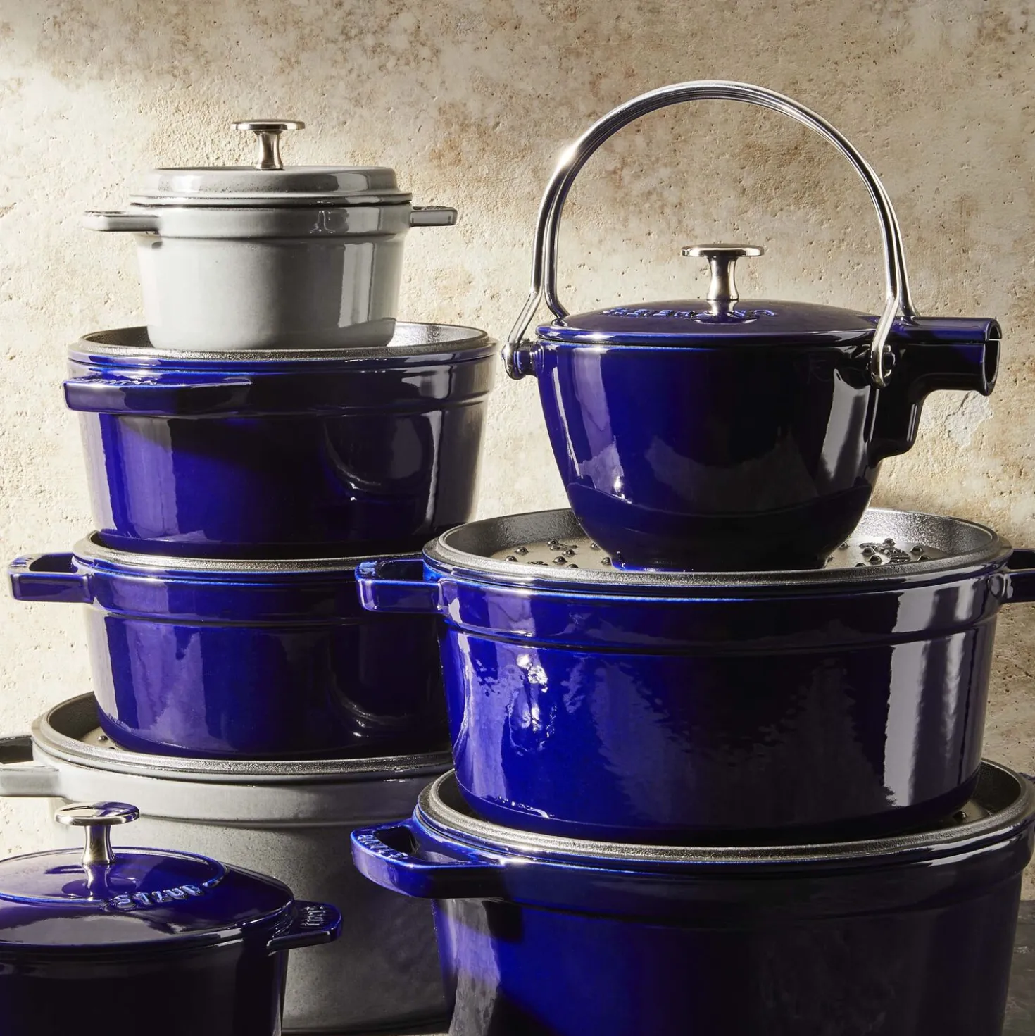 4 qt, Round, Dutch Oven, Dark Blue