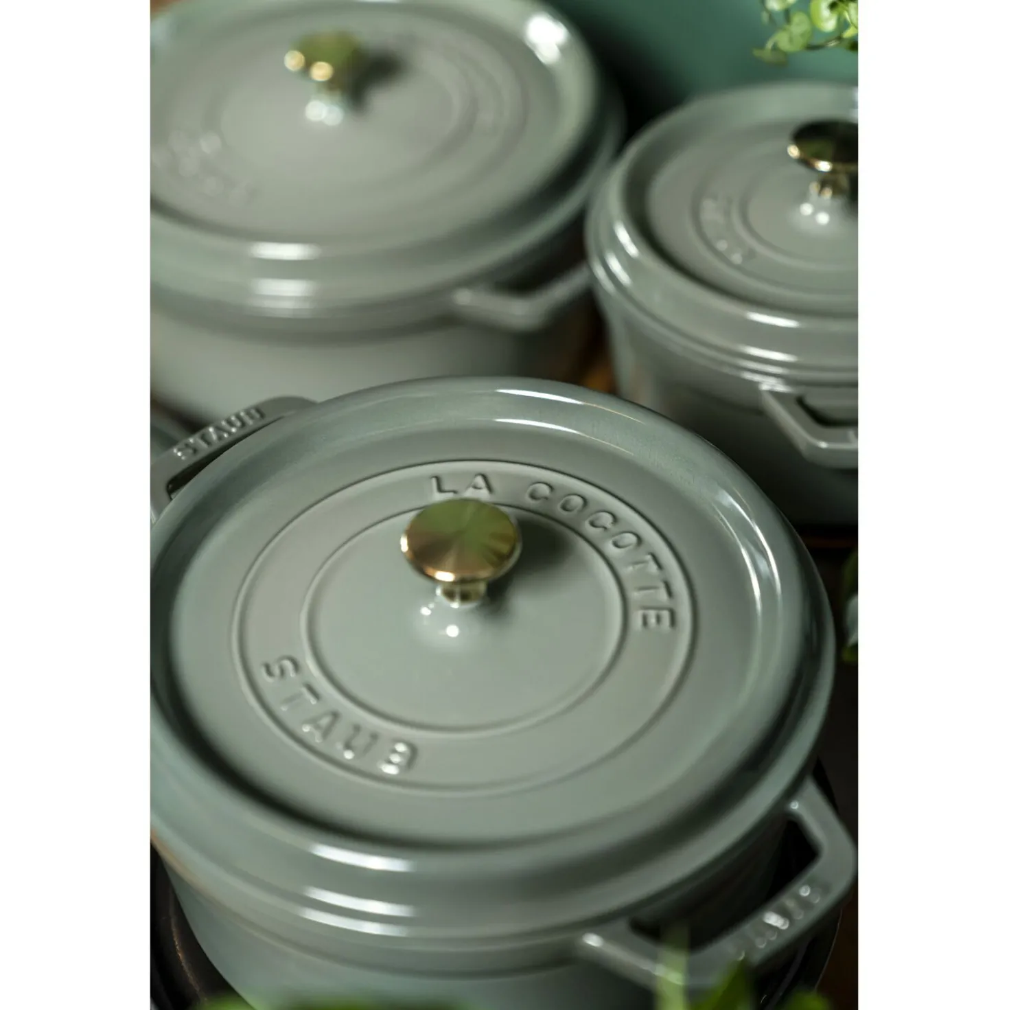 7 qt, Round, Dutch Oven, Eucalyptus - Factory Second