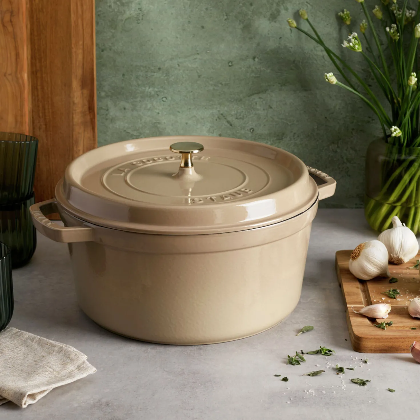 7 qt, Round, Dutch Oven, Sesame