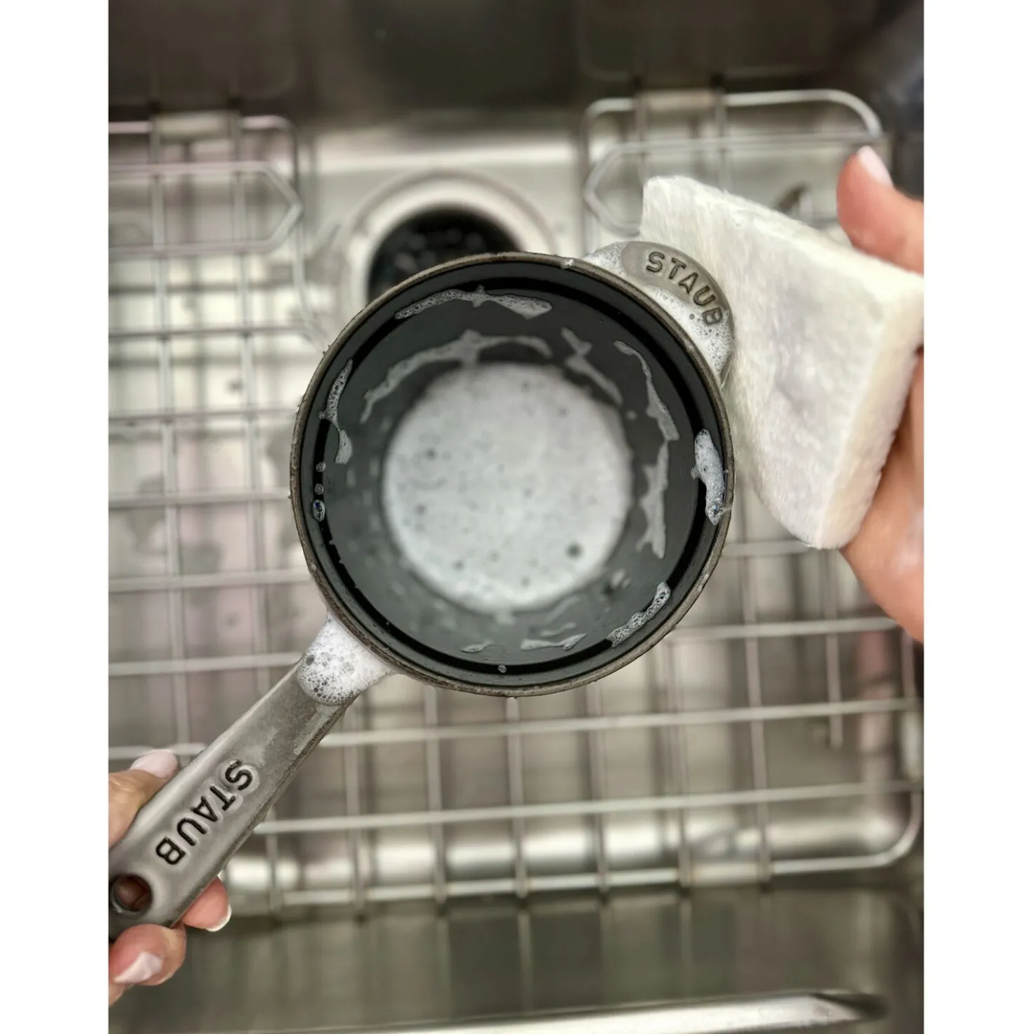 1.5 qt Sauce Pan, Cast Iron