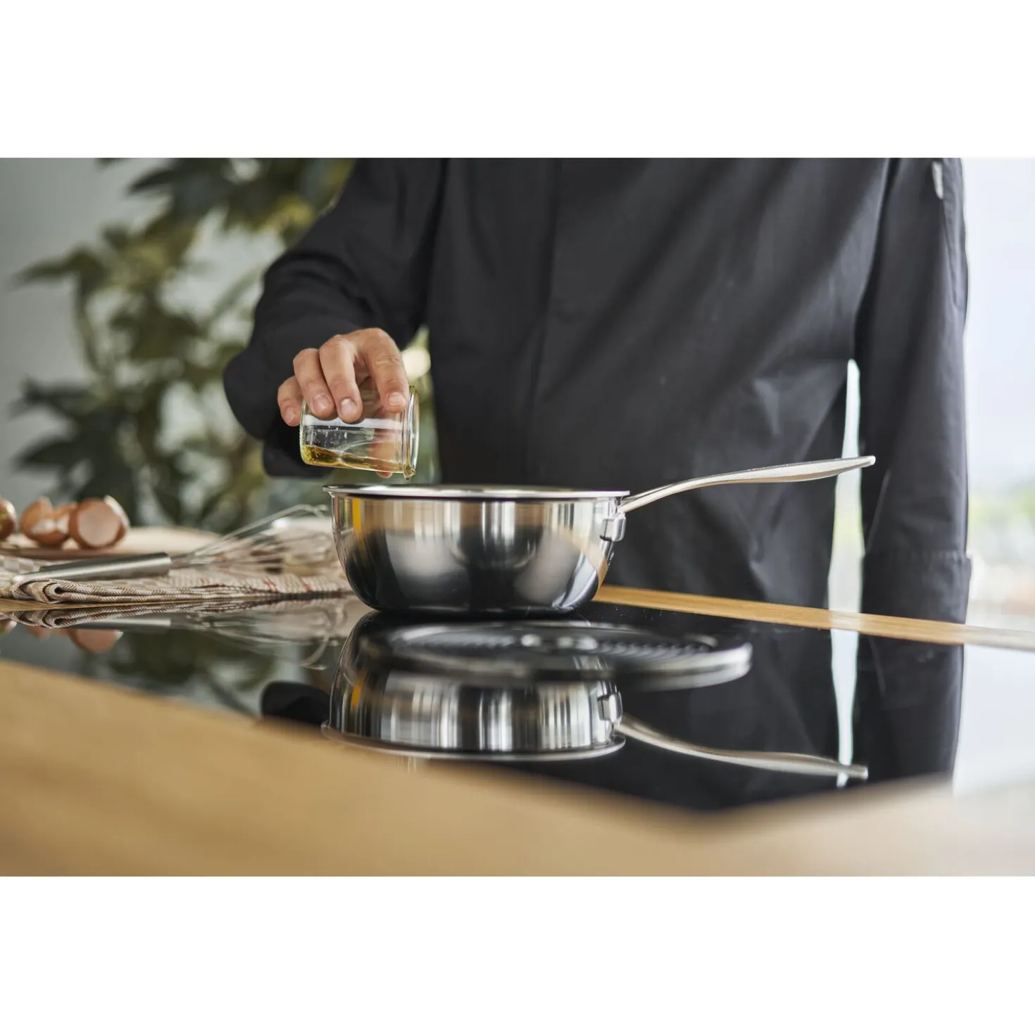2 qt Saucier, 18/10 Stainless Steel