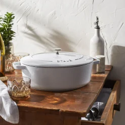 6.25 qt, Wide Oval Dutch Oven, pure-white