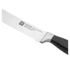 Country Bread Knife 9 inch, inverted serrated edge