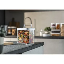 CUBE Container 2M / 21 cm, 2 Qt, Transparent-white