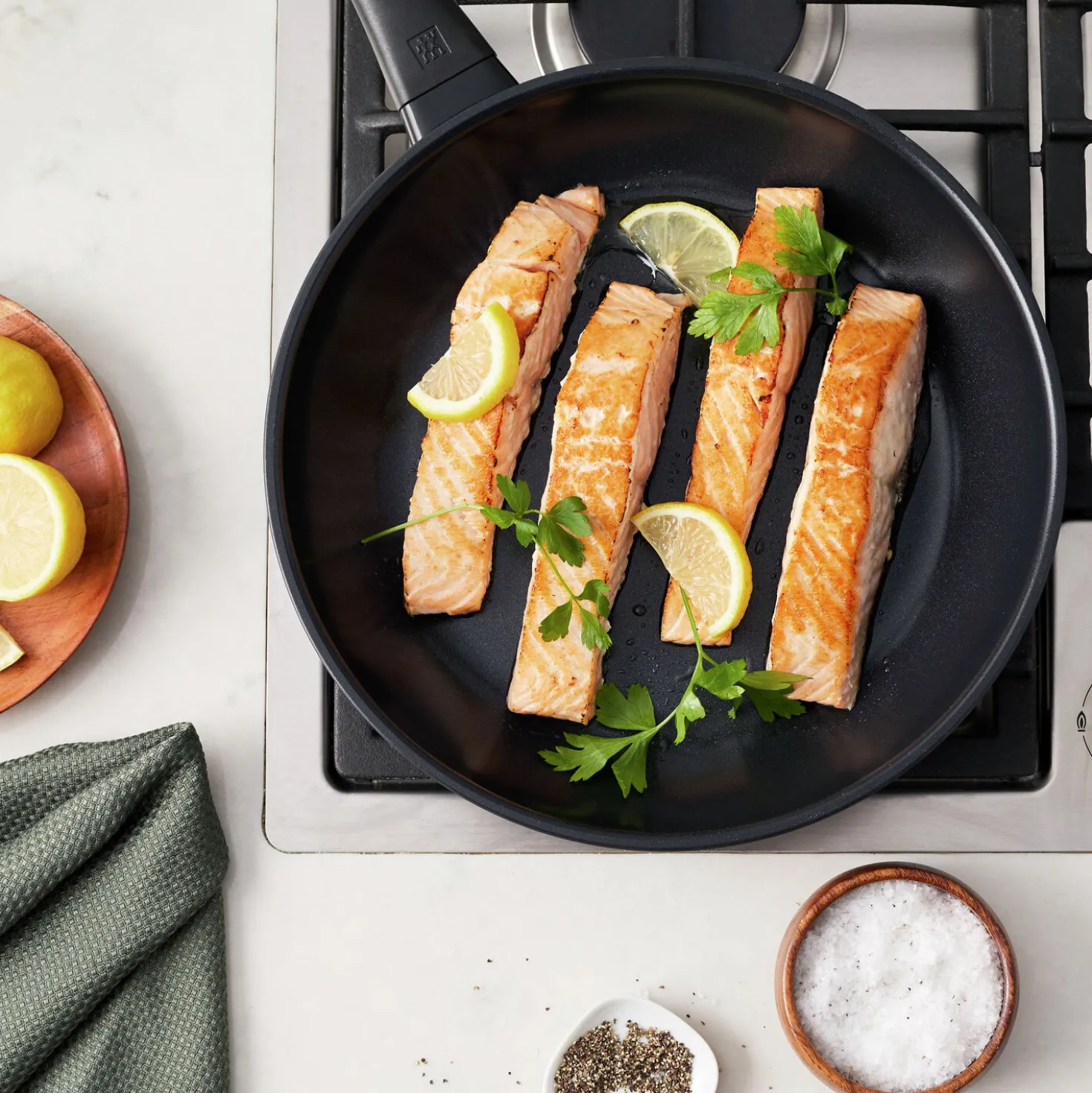 Frying pan, 11 inch, aluminum, Titanium-reinforced ceramic non-stick coating