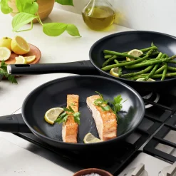 Frying pan set, 2-pc, Non-stick, Titanium-reinforced ceramic non-stick coating