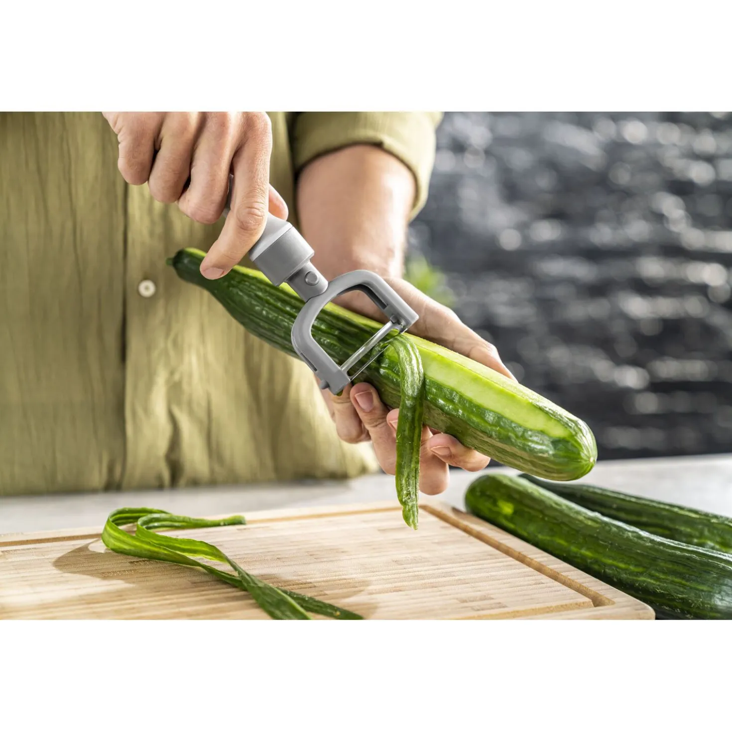 2-in-1 peeler, grey