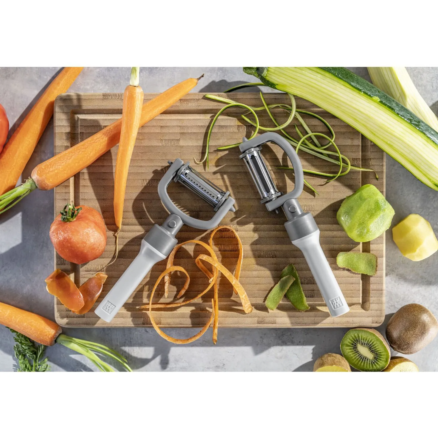 5-in-1 peeler, grey