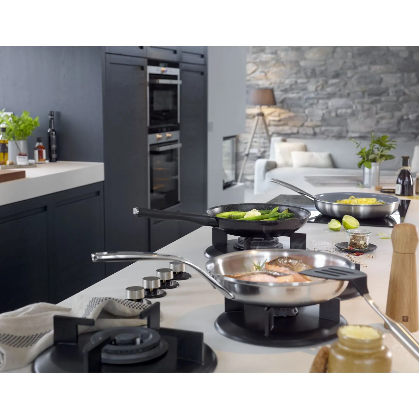 12.5-inch, 18/10 Stainless Steel, Proline Fry Pan With Helper Handle