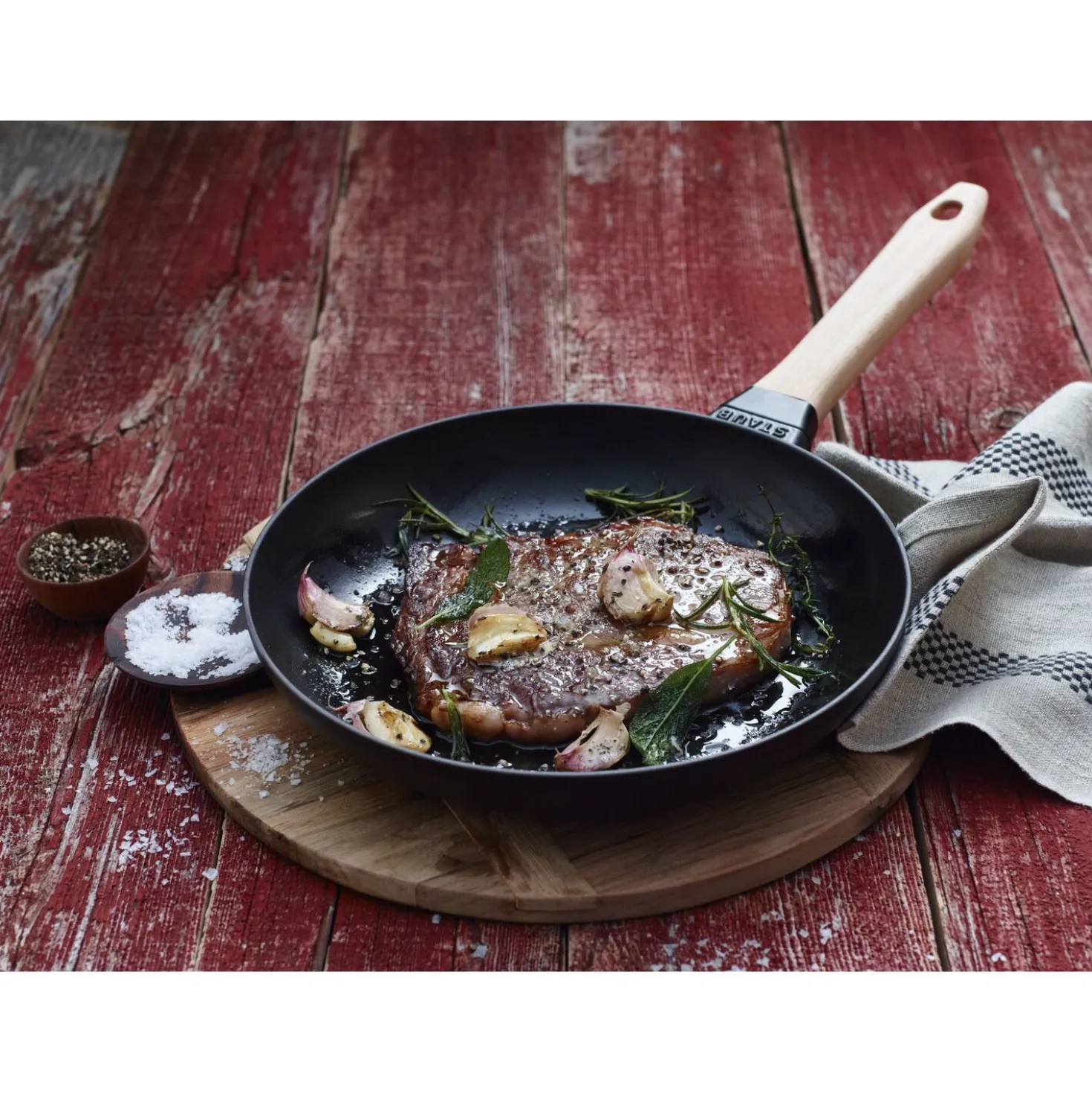 11-inch, Fry Pan Wooden Handle, Black Matte