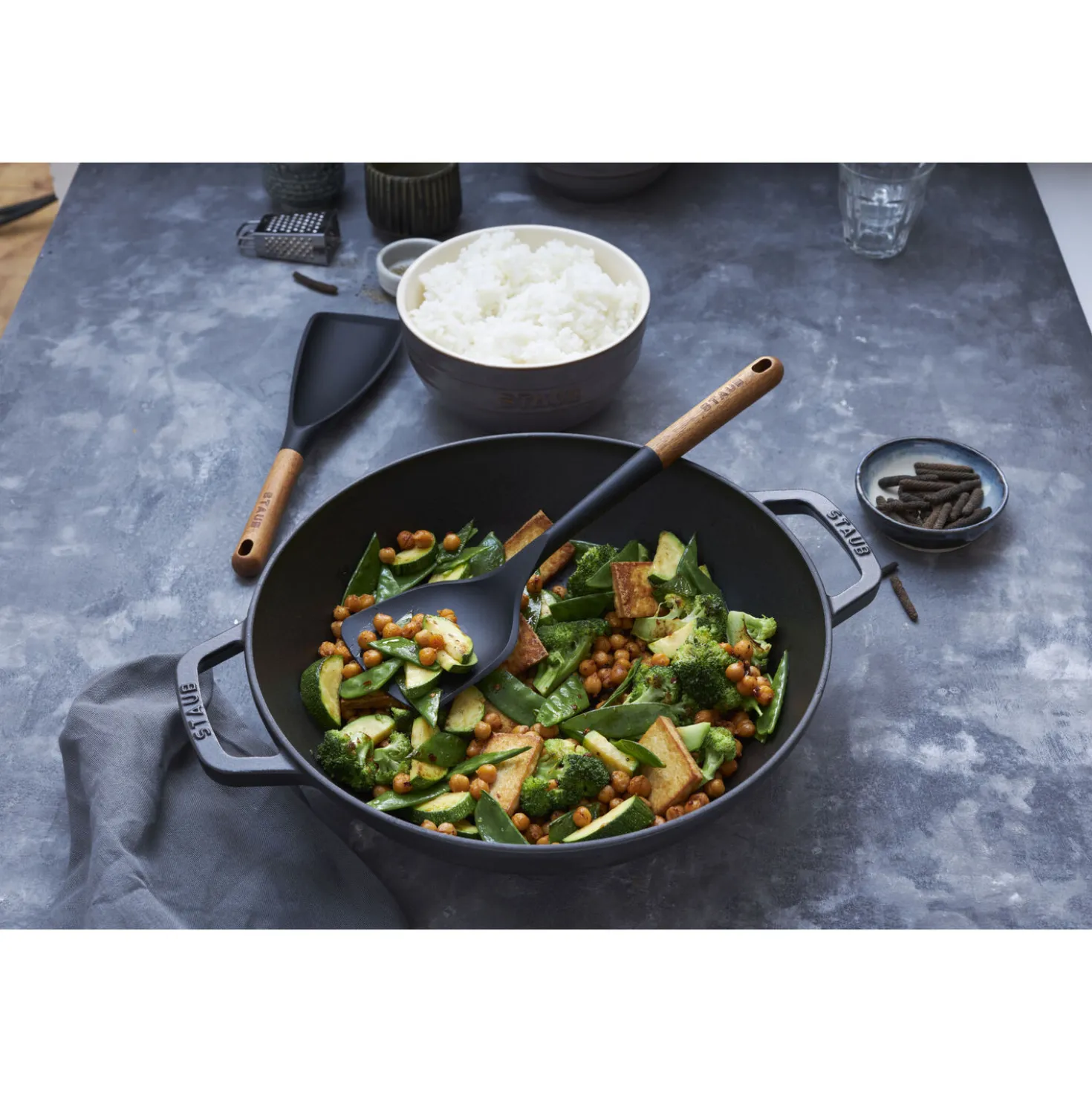 12-inch, Perfect Pan, Graphite Grey