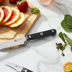 5-inch Z15.1 Utility Knife, Serrated Edge