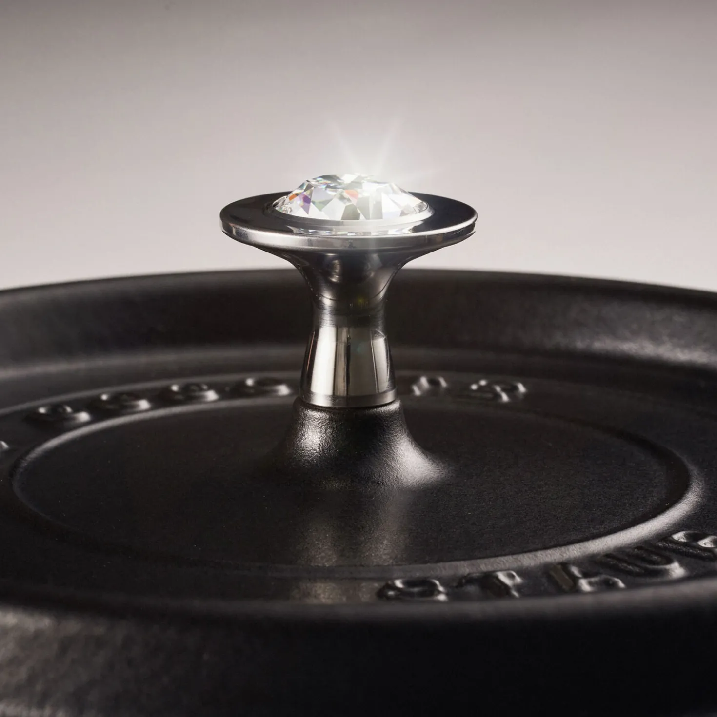 Knob Adorned With Crystal By Swarovski