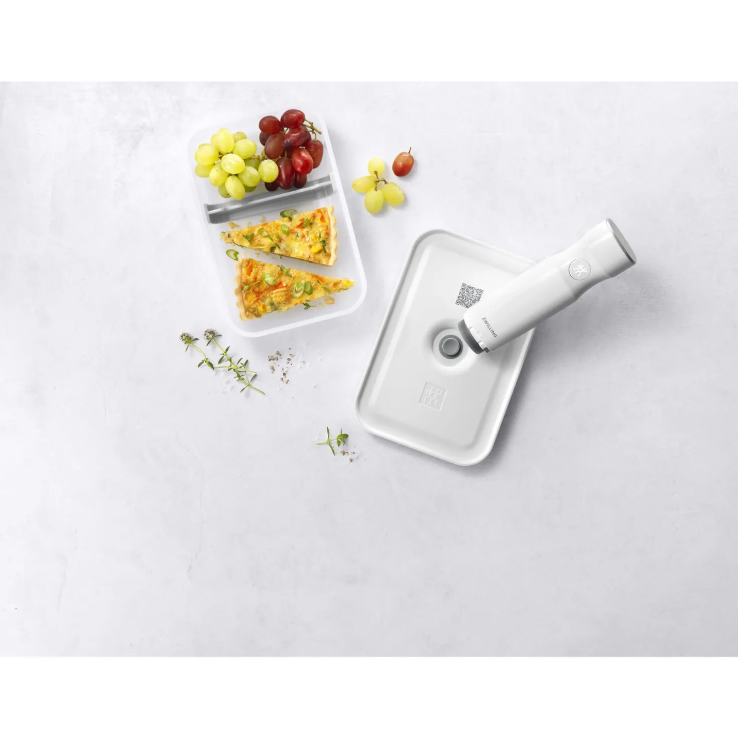 L Flat, Vacuum Lunch Box, Plastic, Semitransparent-grey