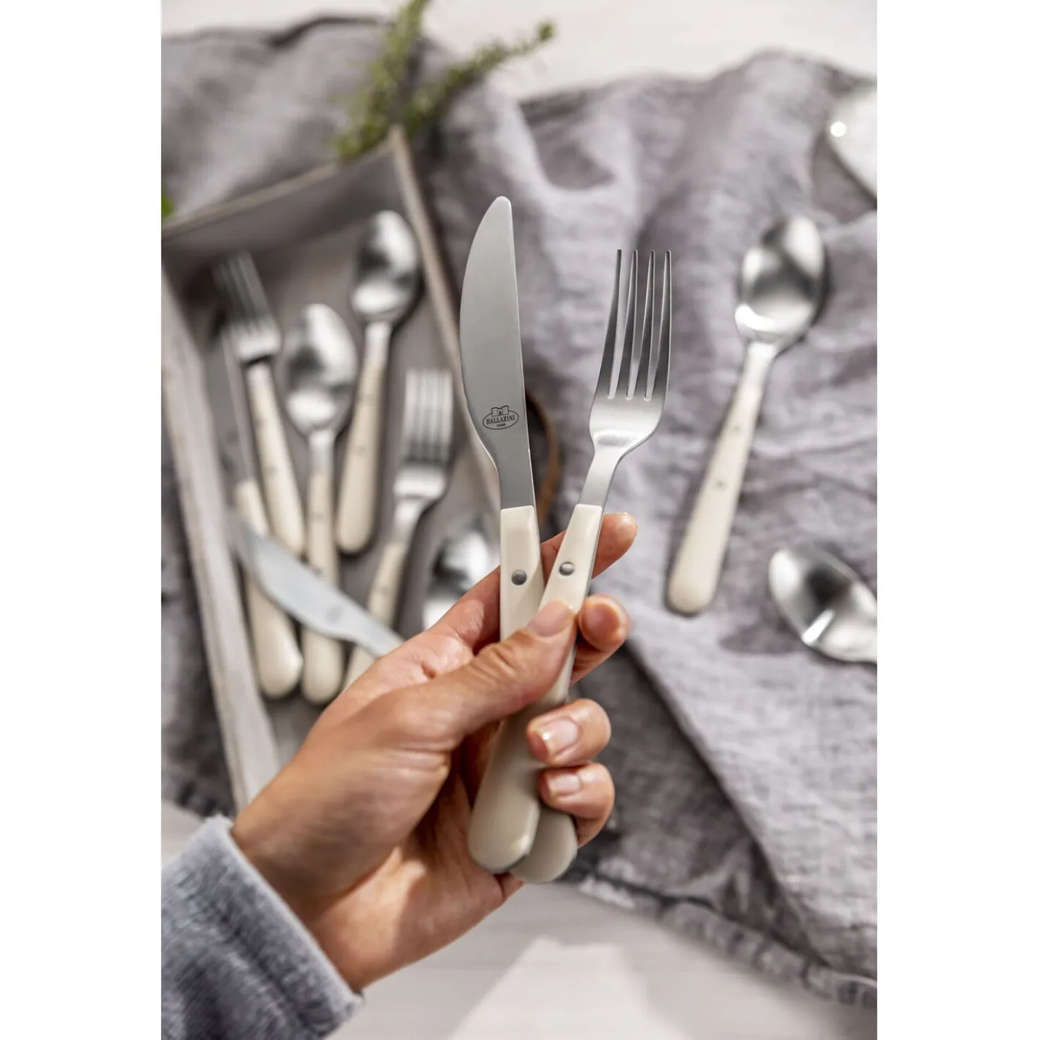 20-pc, Matte, Flatware Set, Cream