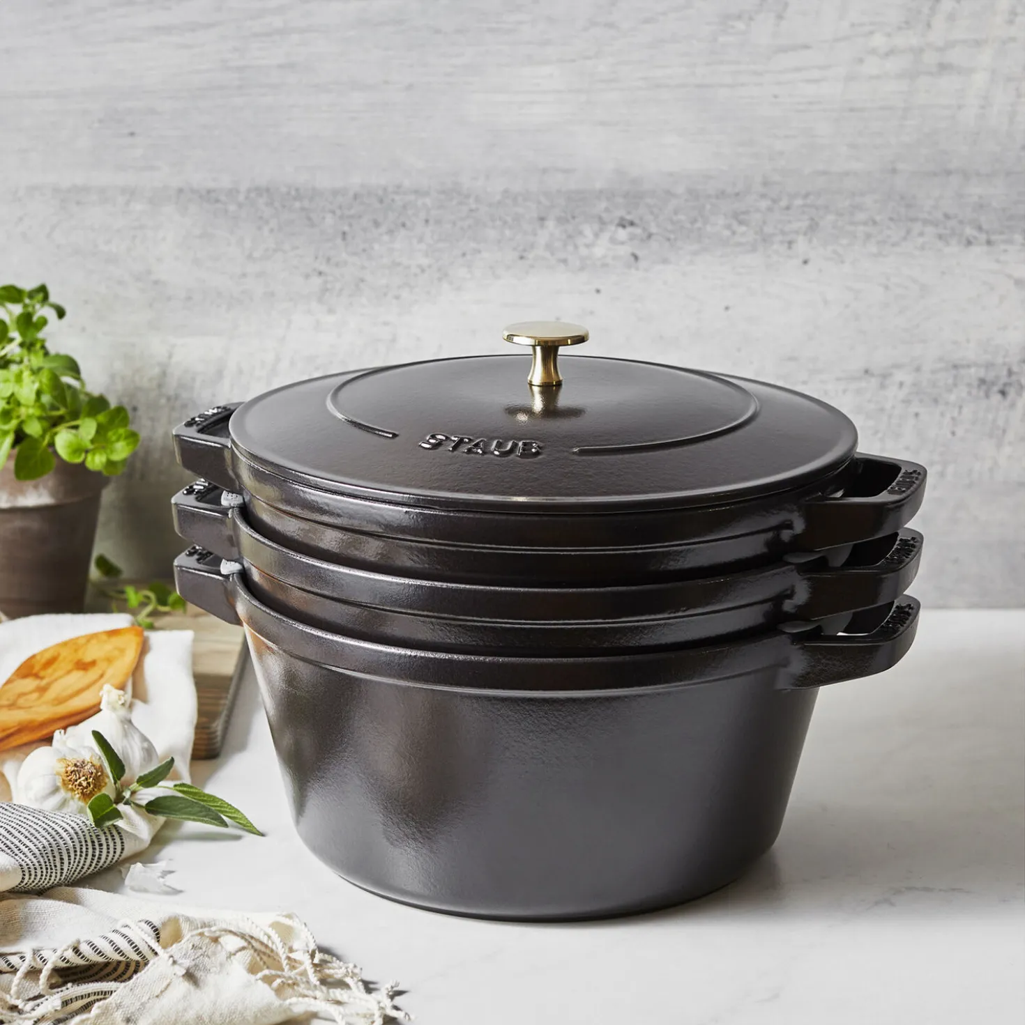 4-pc Stackable Set, Black Matte, Cast Iron