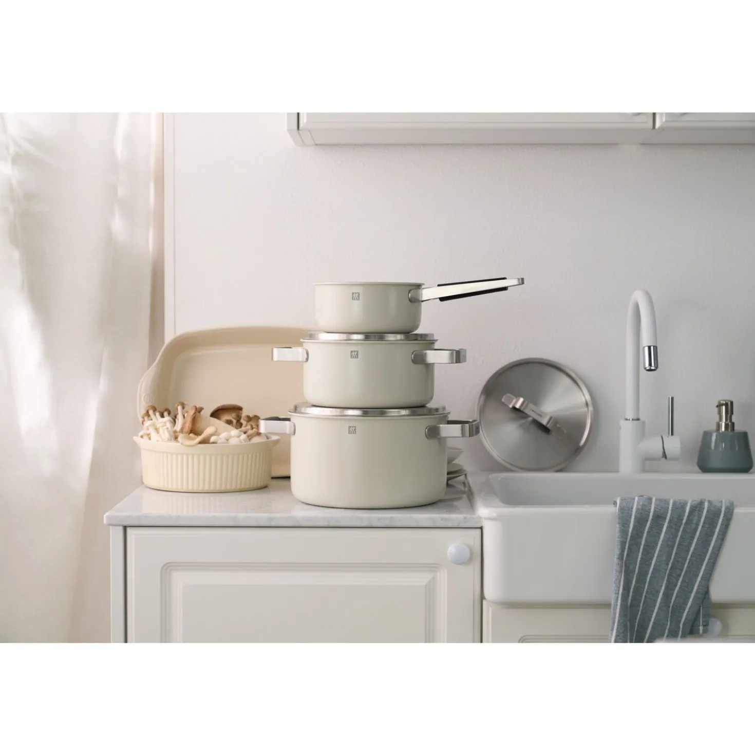Pots and pans set, 6-pc, 18/10 Stainless Steel