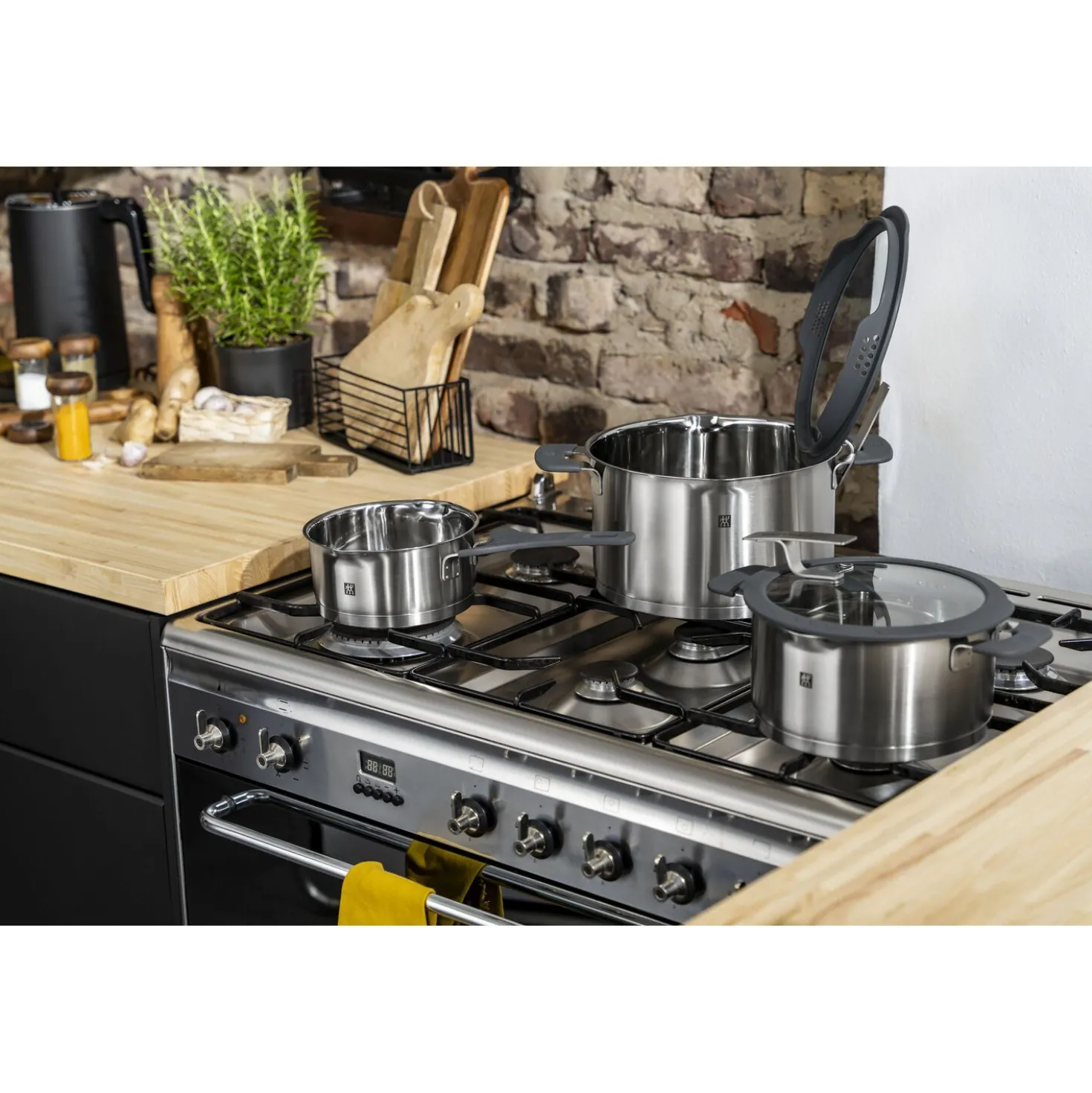 Stock pot, 6.25 qt, stainless steel