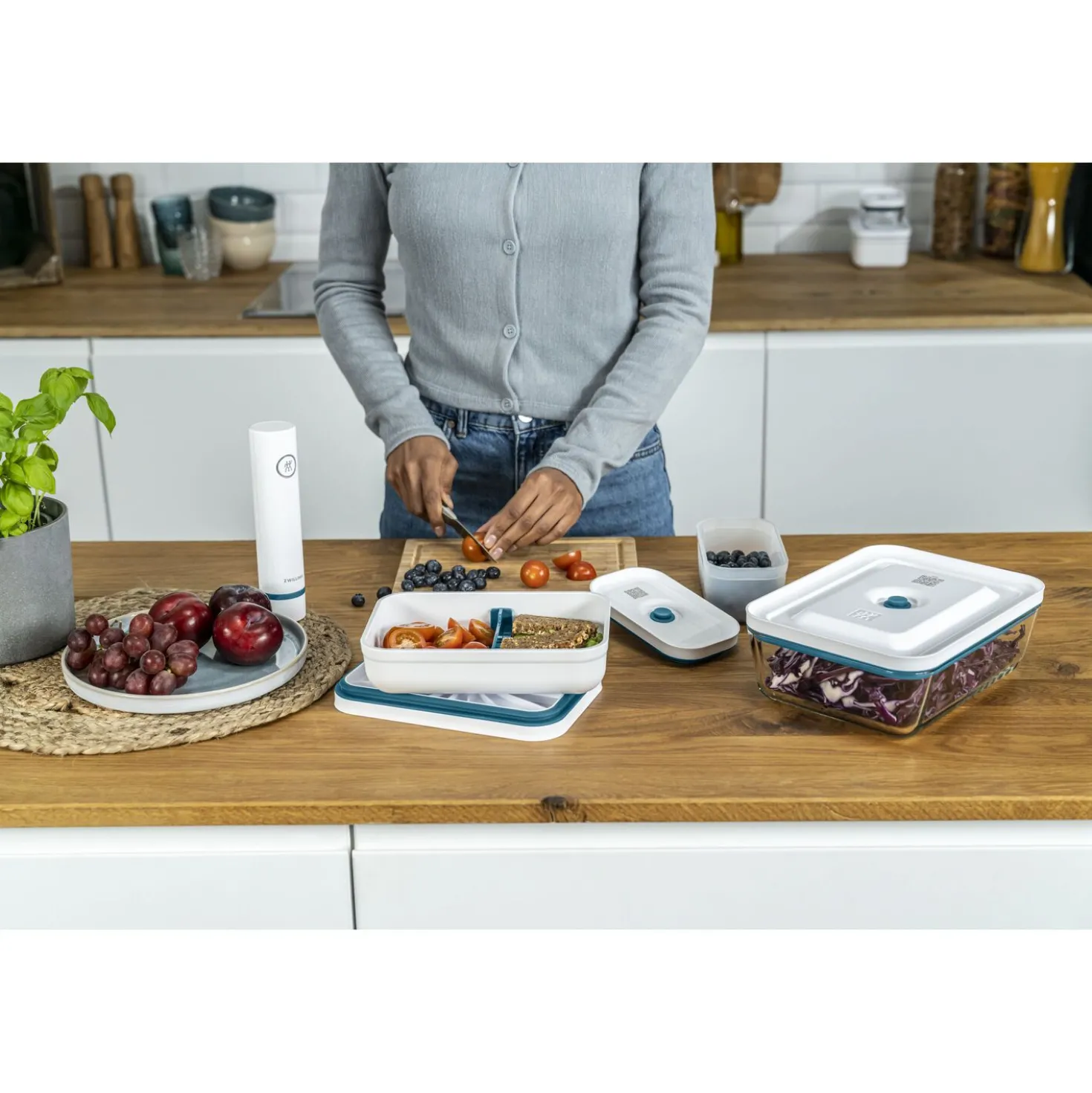 Vacuum Fridge Container, Glass, La Mer